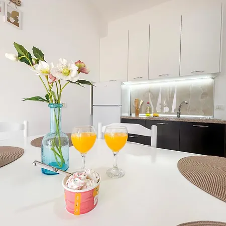 Aqua Vista Haven B53 * Golem (Tirana)