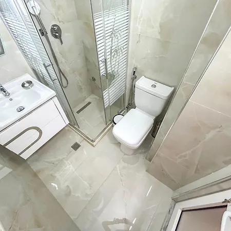 Aqua Vista Haven B53 Golem (Tirana)