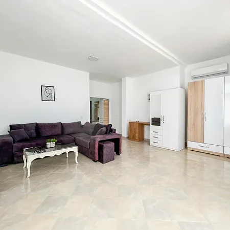Aqua Vista Haven B53 * Golem (Tirana)