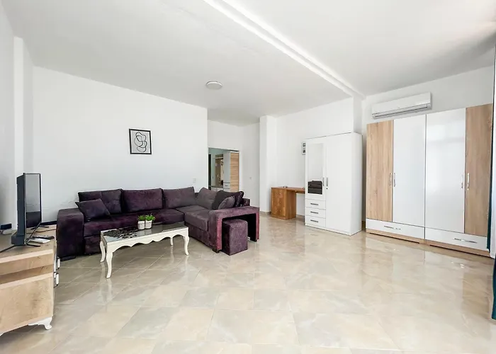 Aqua Vista Haven B53 * Golem (Tirana)